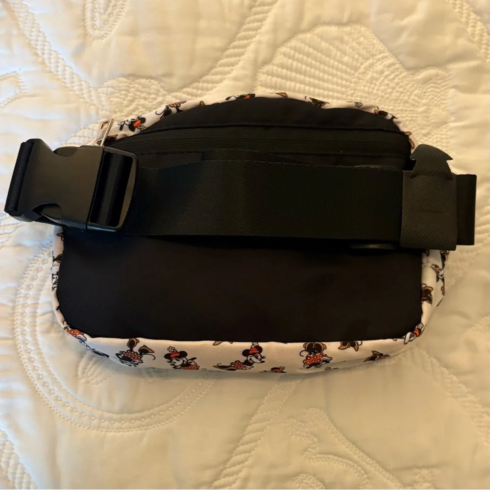 Disney Minnie Mouse crossbody bag with 2 piece bonus